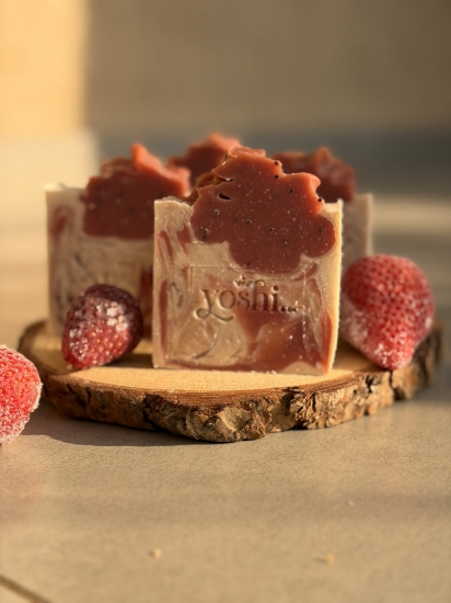 Picture of Strawberry & Cream Luxury Cold Process Soap